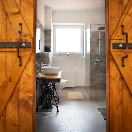 Dum U Lazni Guest house
